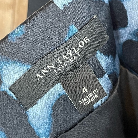 Ann Taylor Silk Blend Printed Pencil Skirt Size 4 Women - Picture 8 of 9